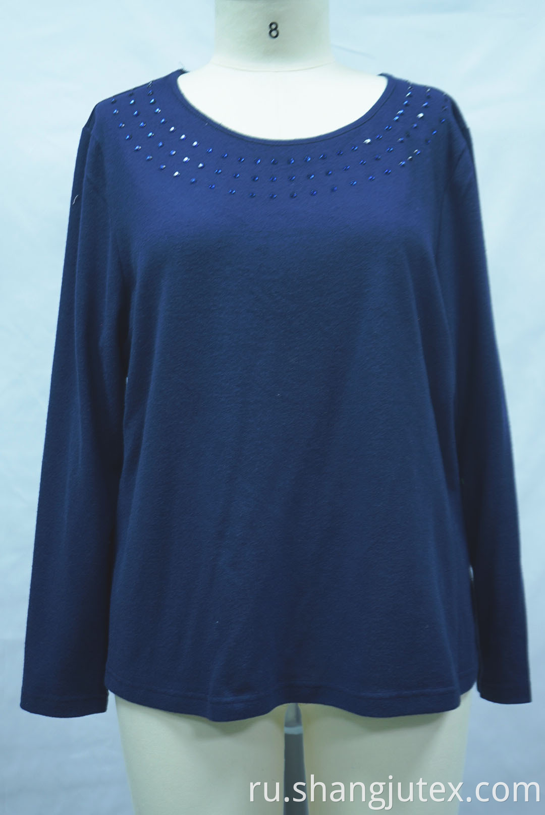 color navy of women's top 